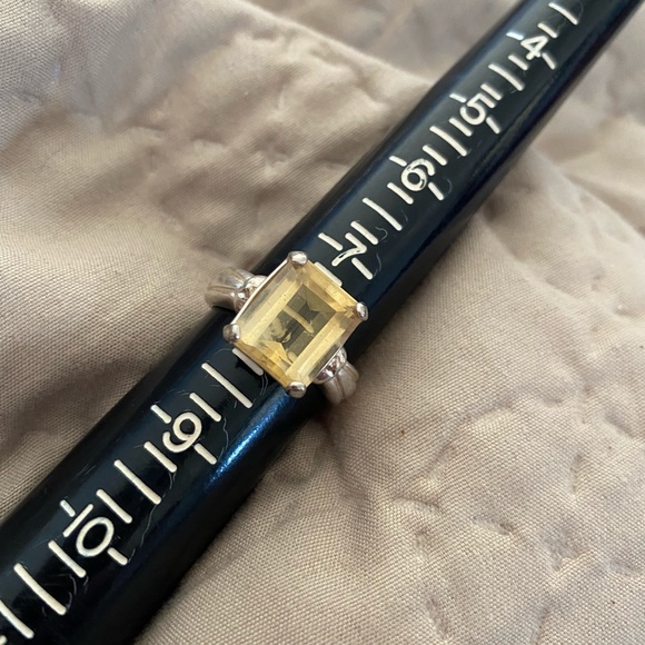 Large vintage lemon quartz rectangle citrine ring in sterling silver sz 8 - Picture 4 of 4